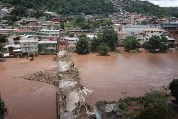 Проливные дожди в Бразилии вызвали рост цен на железную руду