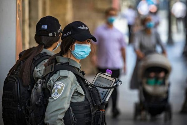 Полиция избила израильтянина при аресте за то, что он был без маски