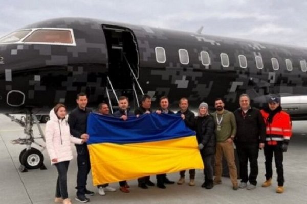 Crew Dragon доставит в космос украинский флаг