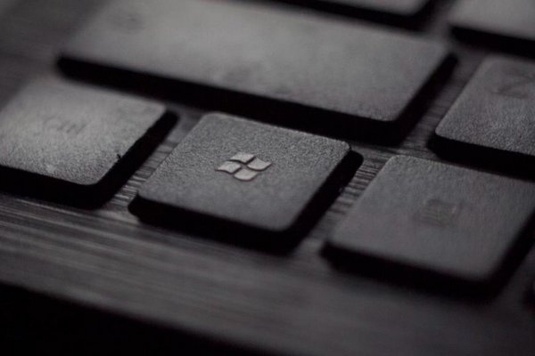 Хакеры заявили о краже исходного кода нескольких проектов Microsoft