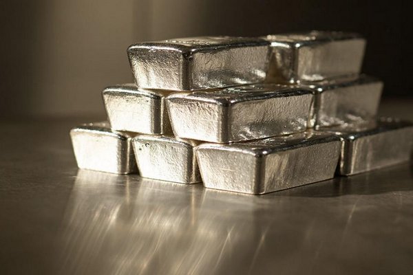Глобальный спрос на серебро в промышленных целях увеличился на 9%