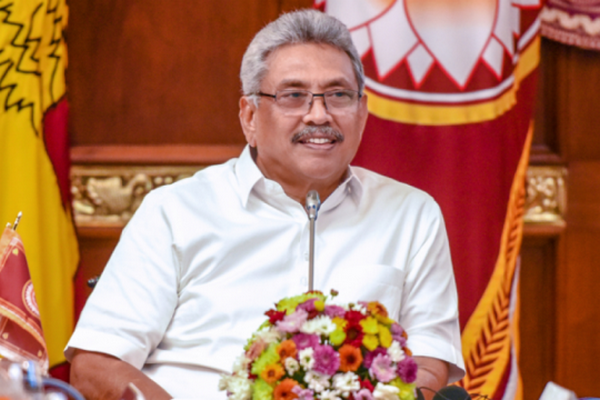 Президент Шри-Ланки сбежал из страны на фоне массовых протестов