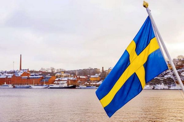 Швеция готова производть для Украины оружие