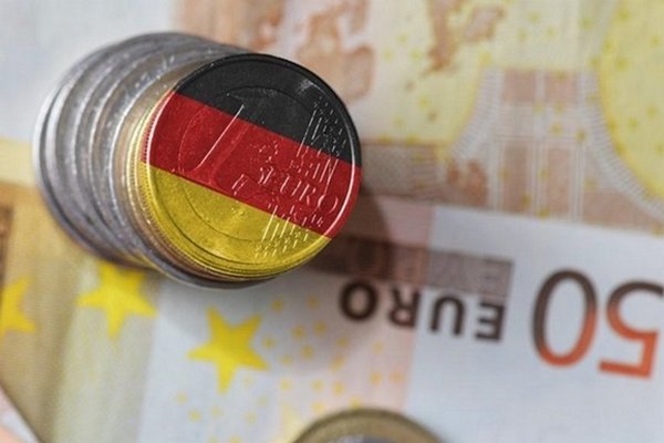 Инфляция в Германии достигла двузначного показателя - Bloomberg