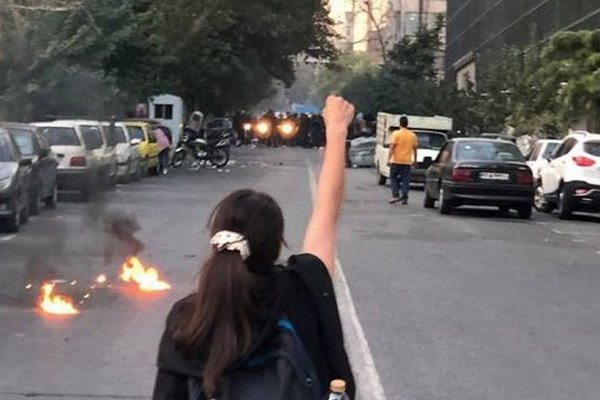Протесты в Иране продолжаются уже 12-й день: правозащитники говорят о 76 погибших