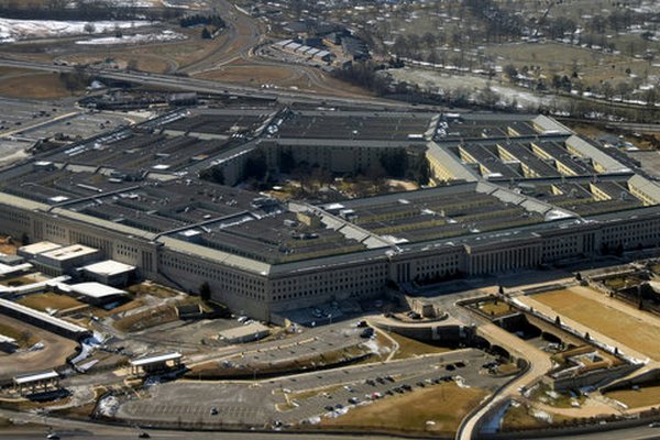 Армия США ускоряет закупку оружия, чтобы восполнить запасы