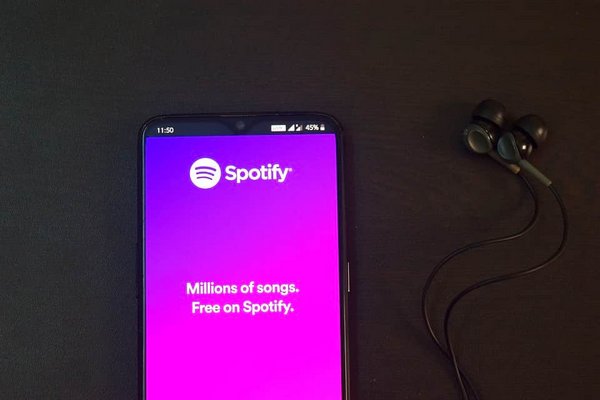 Spotify назвал самые популярные песни 2022 года
