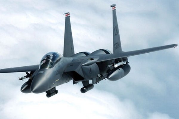 Зеленский летел в США в сопровождении истребителя F-15 и самолета-разведчика НАТО – СМИ