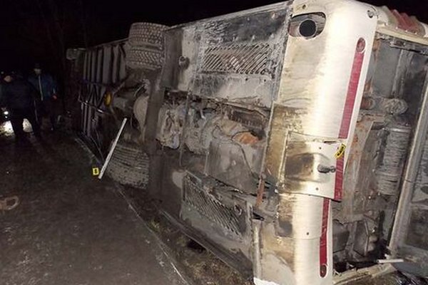 В Тернопольской области перевернулся автобус, погибли три человека – полиция