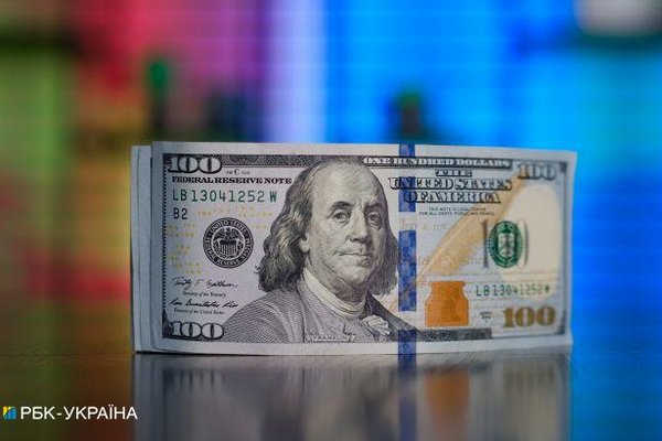 НБУ сократил продажу валюты из резервов до минимума с начала года