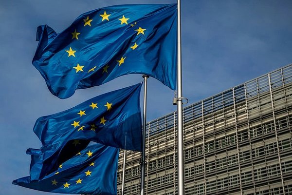 ЕС выделит 1 млрд евро на восстановление Турции
