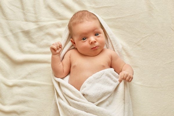 В Великобритании родились первые дети, зачатые от трех родителей
