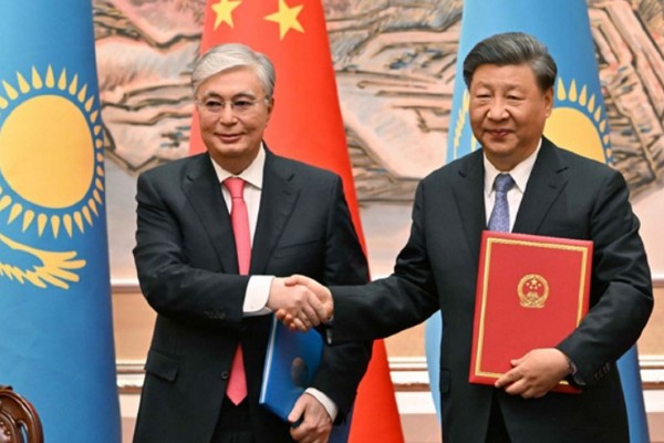Казахстан и Китай подписали соглашение о безвизе