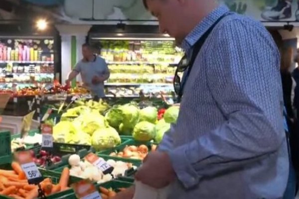 Украиские фермеры распродают последние запасы моркови: цены выше некуда