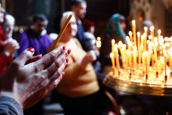 Церковный праздник 7 июня: что сегодня категорически нельзя делать и как молиться