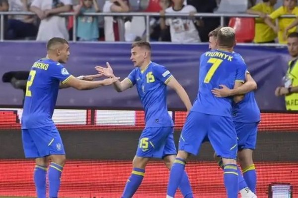Украина сыграет с непобедимым соперником в 1/4 финала Евро-2023: все пары и даты матчей