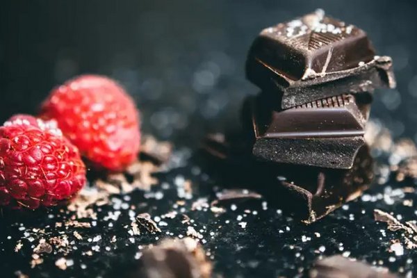 Вы едите мало шоколада: ученые поразили возможной пользой