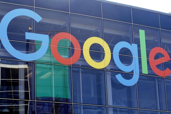 От 100 тысяч долларов: стало известно, сколько зарабатывают работники Google