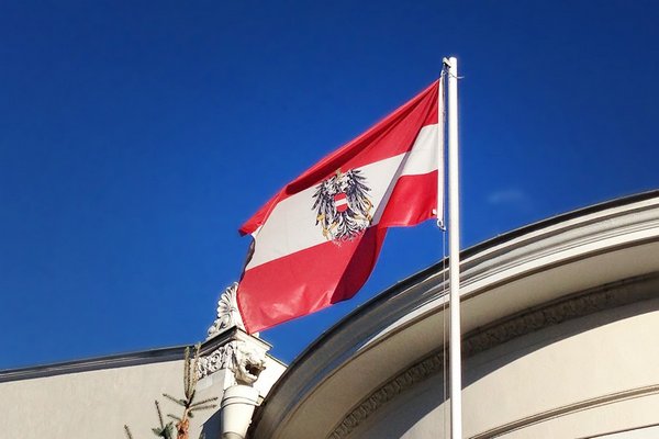 Австрия планирует сократить социальные выплаты для иммигрантов