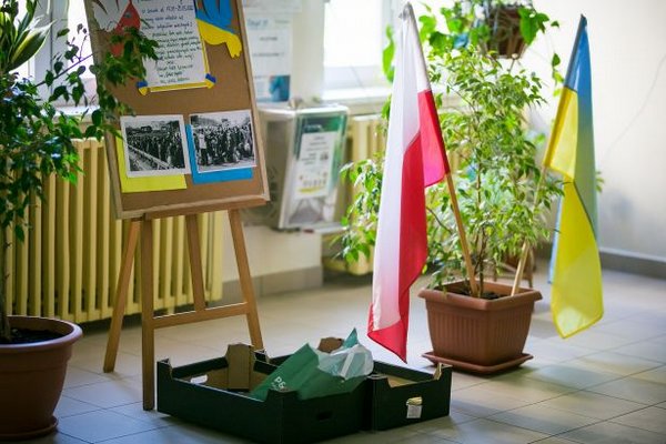 Украинские дети в Польше могут получить дополнительные выплаты: условия