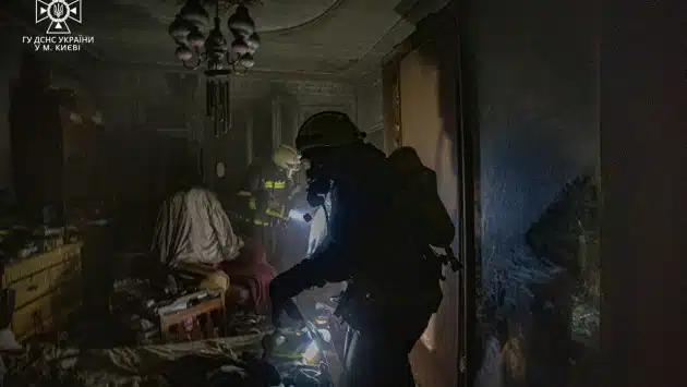 В Киеве произошел пожар в квартире: погиб человек