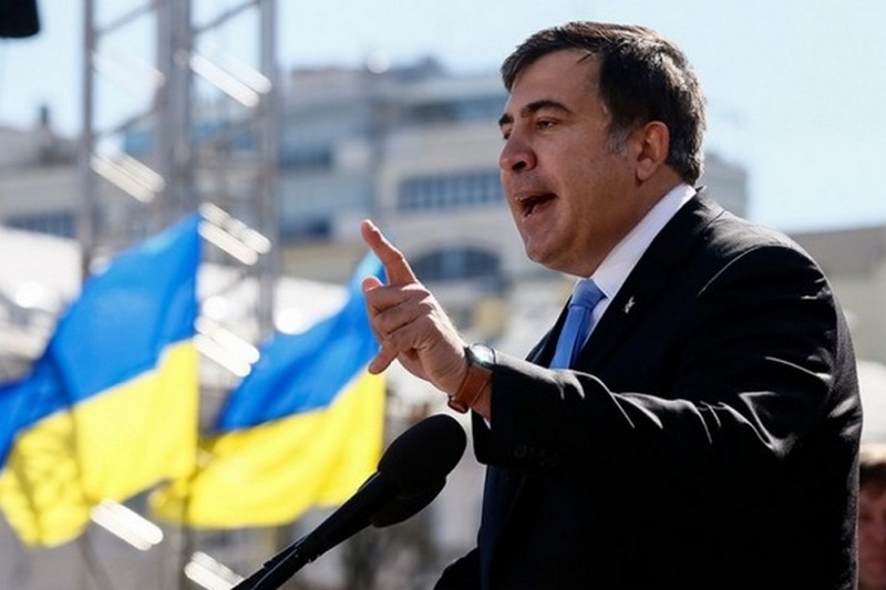 Саакашвили рассказал о появлении “железных памперсов” Порошенко в центре Киева