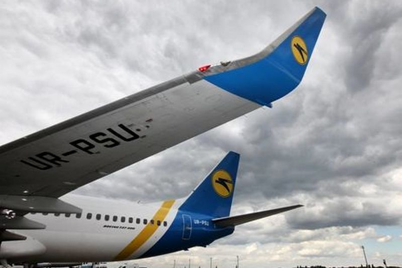 Самолет МАУ совершил аварийную посадку в Тбилиси