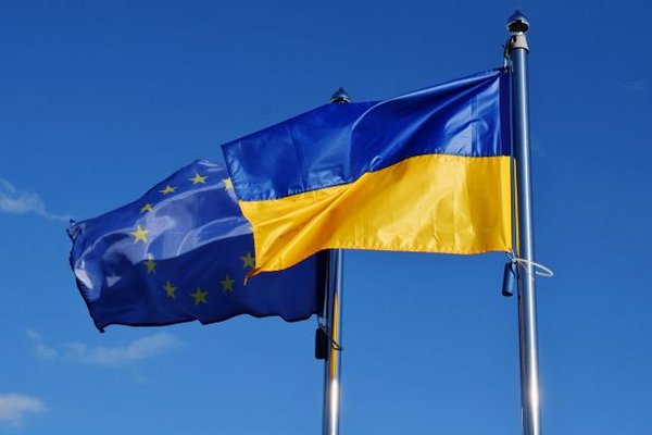 Еврокомиссары, вероятно, поддержат начало переговоров о вступлении Украины в ЕС, - СМИ