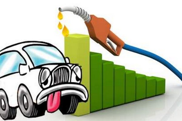 Как изменились продажи автомобилей после подорожания топлива