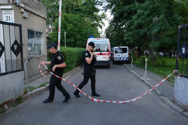 В Киеве в квартире взорвалась граната: погибли два человека, есть раненый