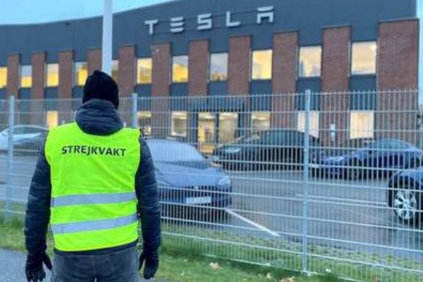 Протест автомехаников Tesla в Швеции поднял на ноги всю страну
