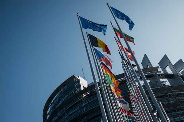 Вступление Украины в ЕС: Европарламент призывает Европейский Совет начать переговоры