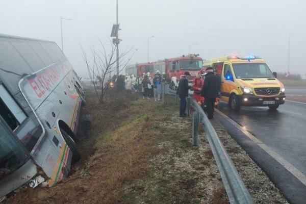 В Венгрии автобус с украинцами попал в ДТП: есть пострадавшие