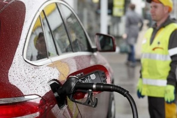 Автолюбители выпрыгивают из штанов: бензин будет стоить по 8?