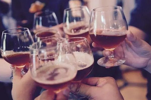 Какое количество алкоголя повышает риск инсульта выяснили ученые