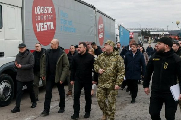 Украина не продает зерно на польский рынок — Шмыгаль на границе