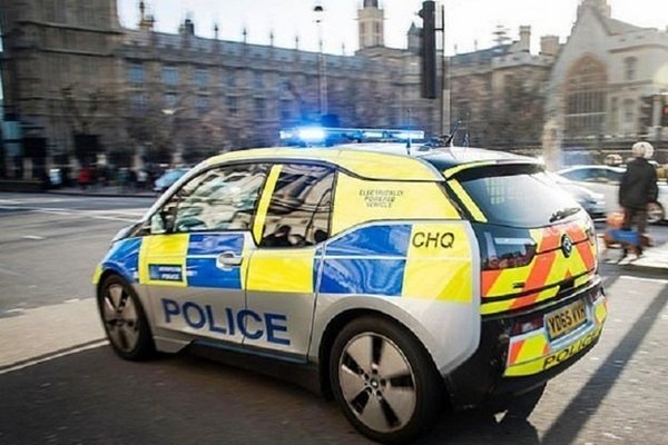 В Лондоне мужчина ранил двух человек из арбалета