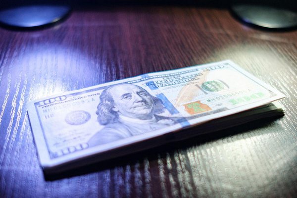 НБУ за неделю уменьшил покупку валюты на межбанке