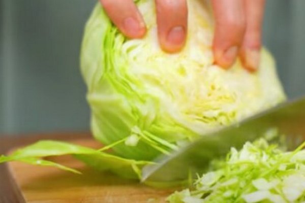 Рецепты быстрых заправок для салата с молодой капустой: будет еще вкуснее