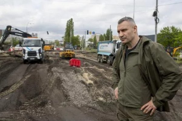 Стало известно, когда в Киеве откроют новый путепровод