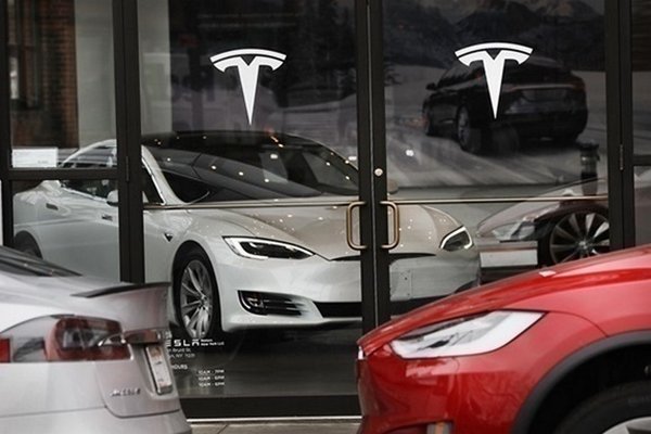 Tesla планирует сократить 400 работников завода в Берлине