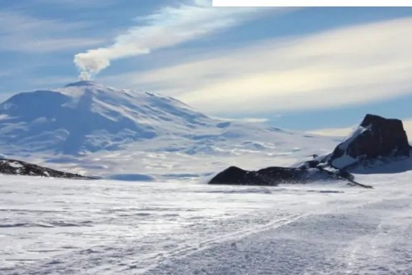 В Антарктиде нашли вулкан, который ежедневно выбрасывает золото, но с его сбором есть проблемы: подробности