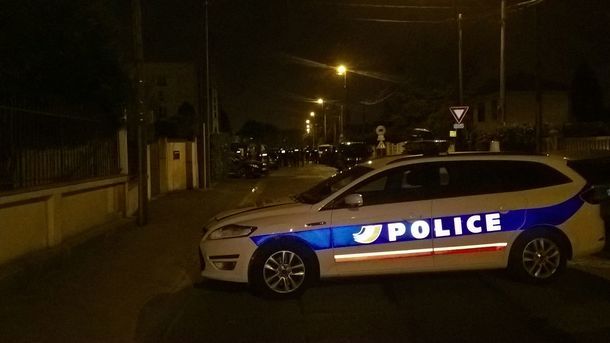 Стрельба в Париже: подозреваемый сам явился в полицию – СМИ