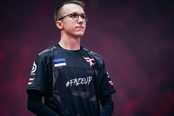 Слухи. Французский клуб Vitality подписал звезду с FaZe Clan