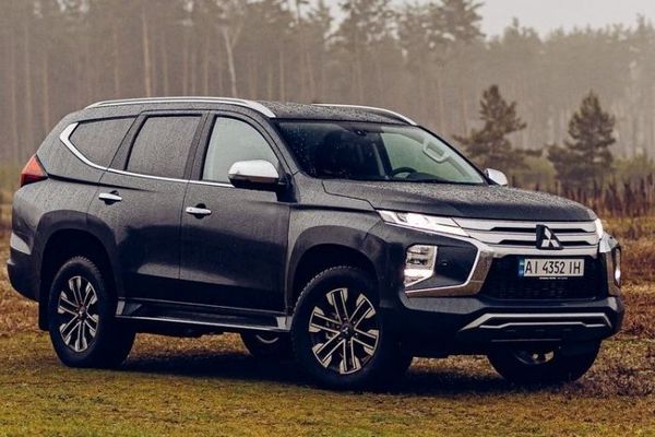 Mitsubishi тестирует новый внедорожник, который может стать преемником Pajero