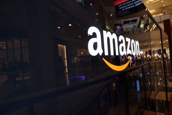Amazon заплатит меньше: суд в Италии уменьшил штраф вдвое