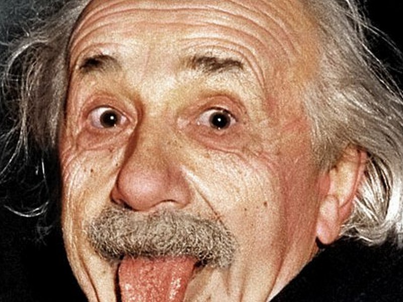 Нобелевский комитет развеял миф: Эйнштейн хорошо учился в школе