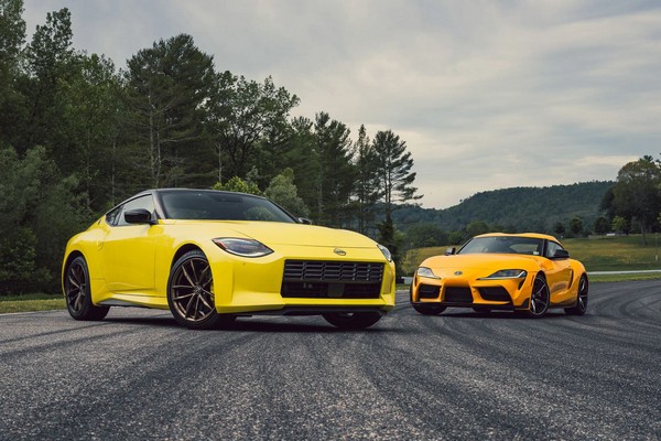 Почему Nissan Z разгромил Toyota Supra: главное преимущество — цена и 400 «лошадей» в базе
