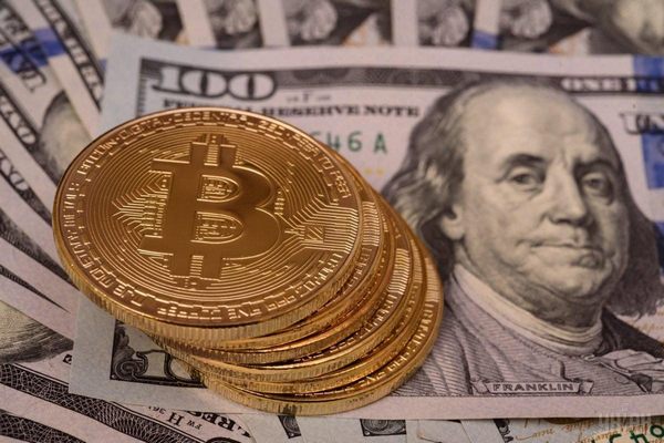 Анализ транзакции: как «спящий» кошелек распределил 400 BTC партиями по 15 BTC