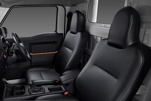 Hilux Champ Super SWB: компактный пикап Toyota для маневрирования в городе